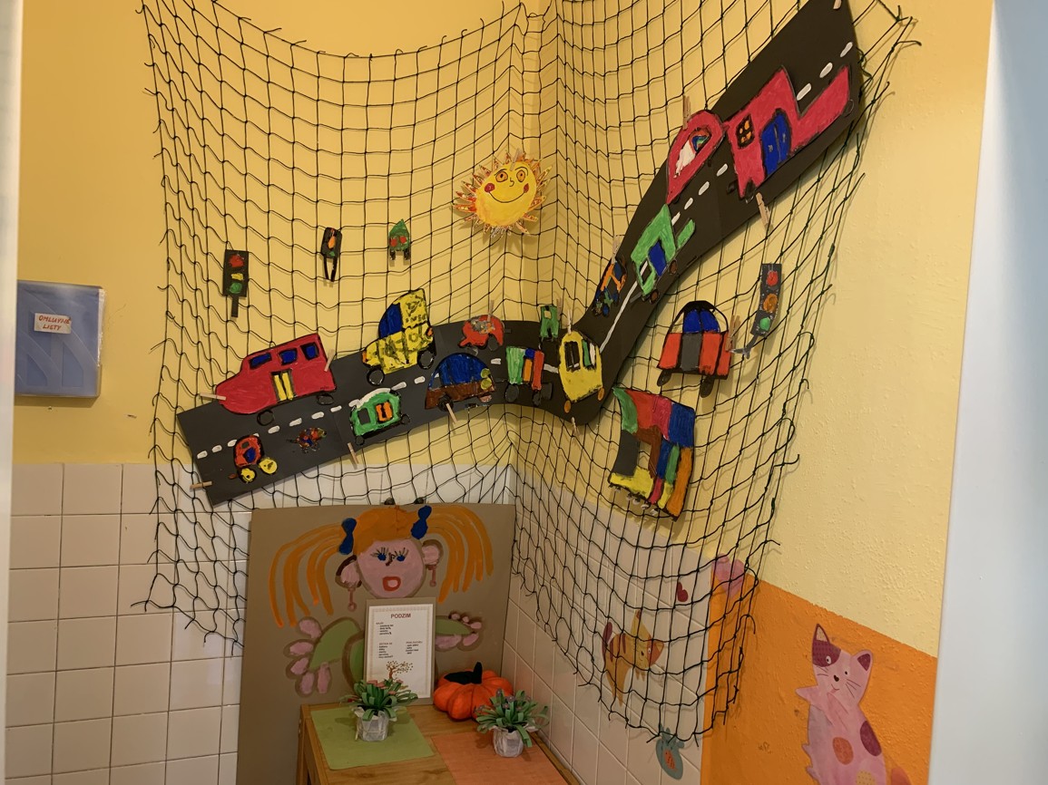 4FB0583E-123D-405D-A16B-A5507DF3547B